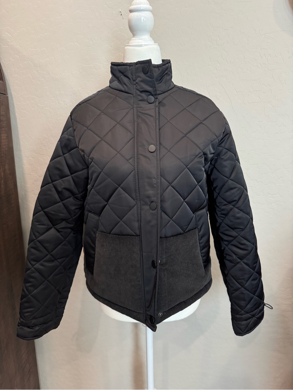 Time and Tru Black Quilted Puffer Jacket with Textured Pocket Panels